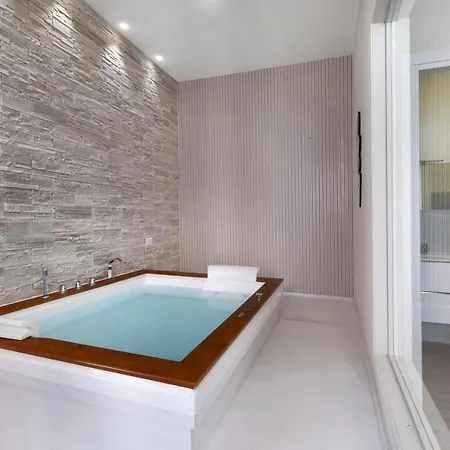 Emma Luxury Frühstückspension 4*